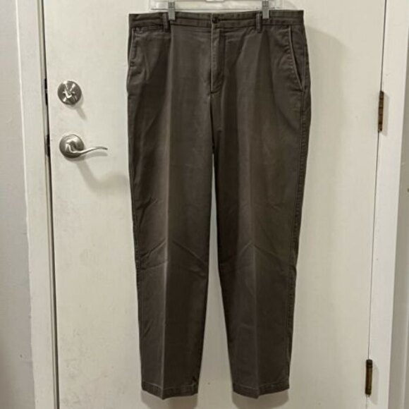 Dockers Mens Classic Khaki Brown Pants Flat Front Size 36 x 32 - Picture 2 of 12